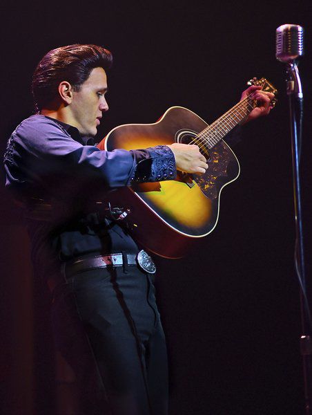 Historic jam session comes alive in 'Million Dollar Quartet'